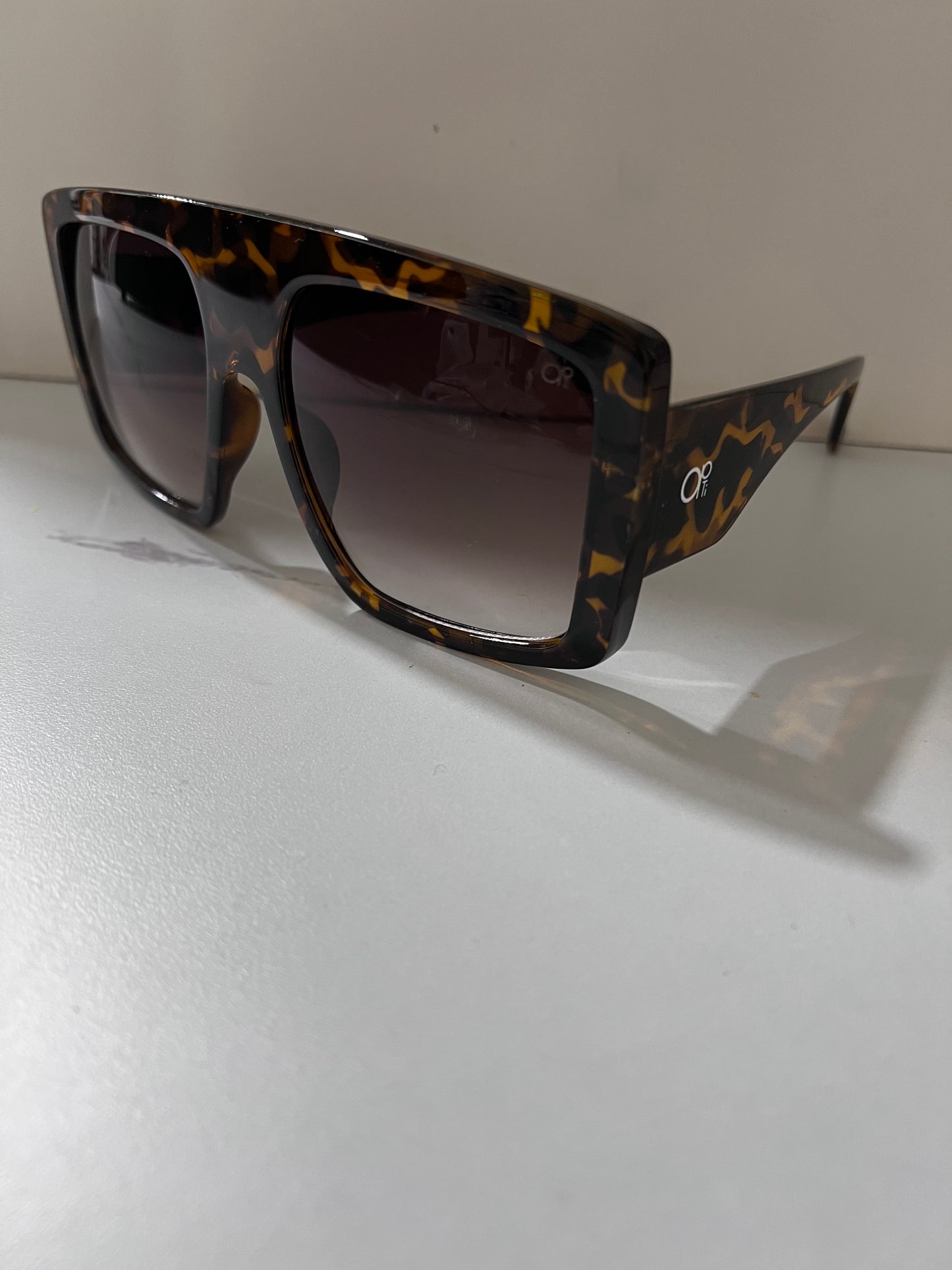 OPTI SUNNIES TORTOISE SQ