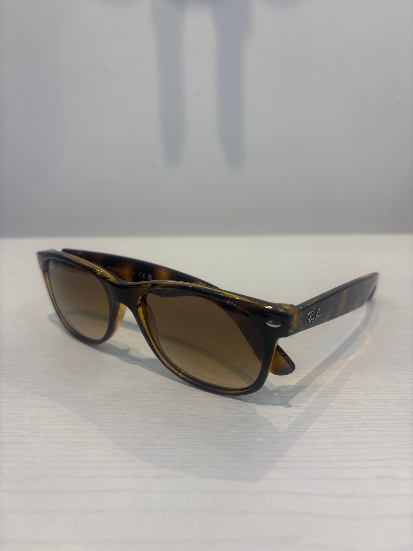 RAY-BAN RB2132 NEW WAYFARER 710