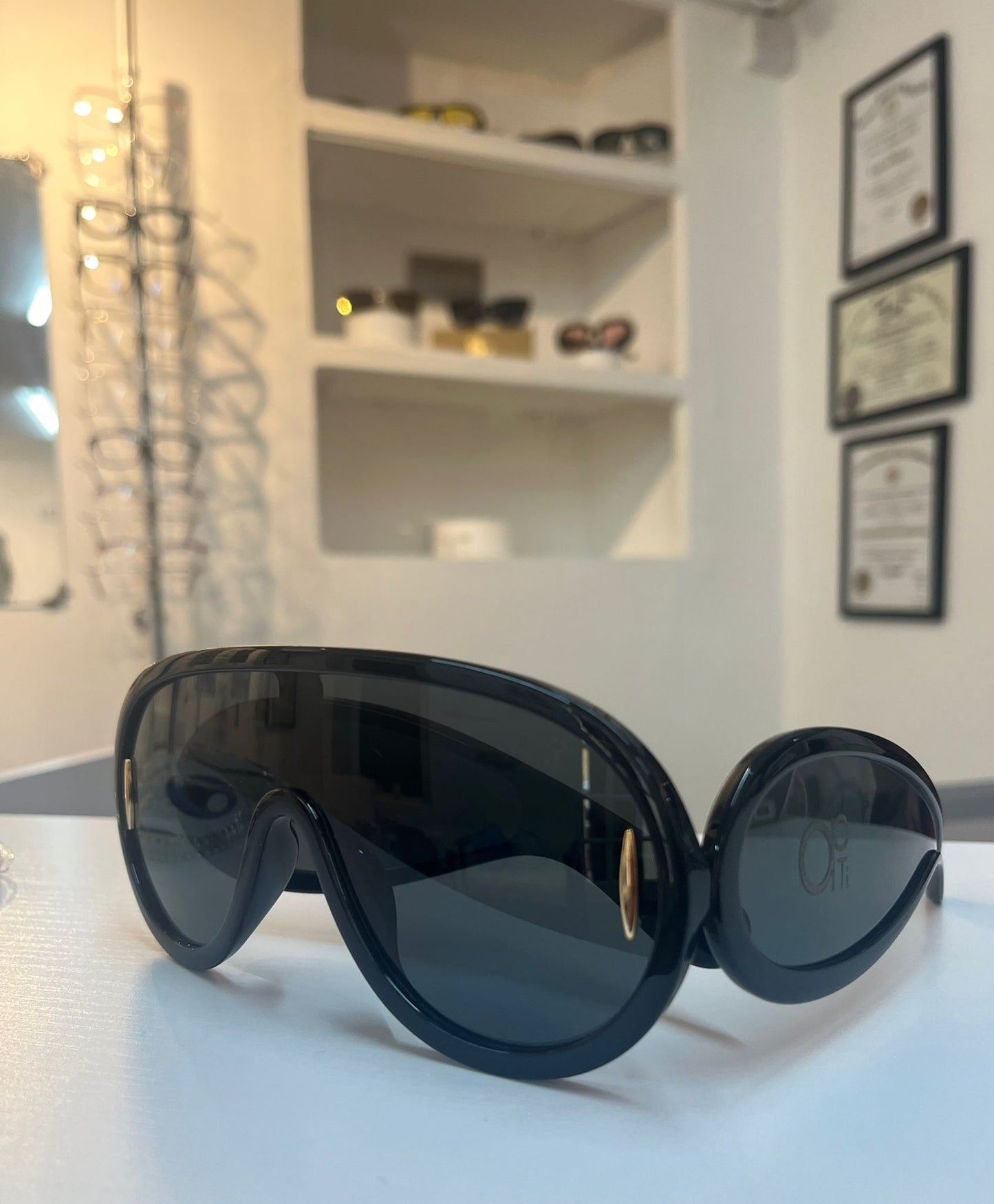 OPTI SUNNIES BLACK ROUND BLD