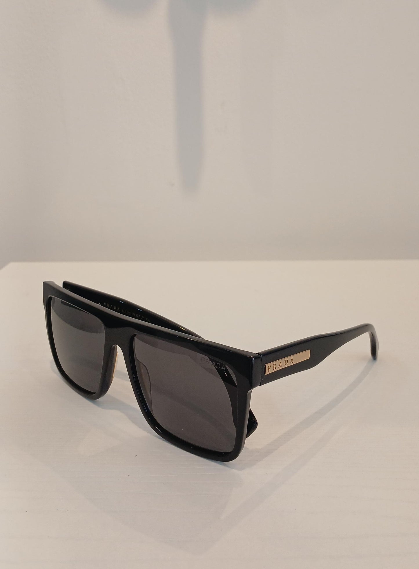 DESIGNER PRADA 80ZS