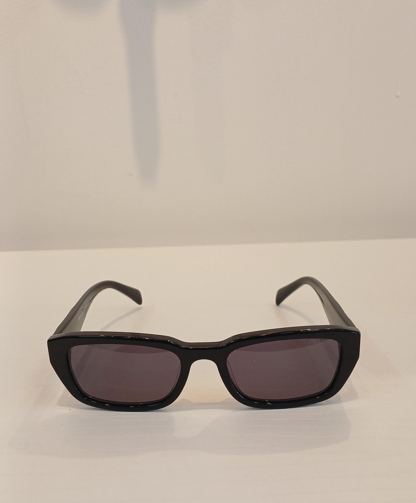 DESIGNER PRADA B06S