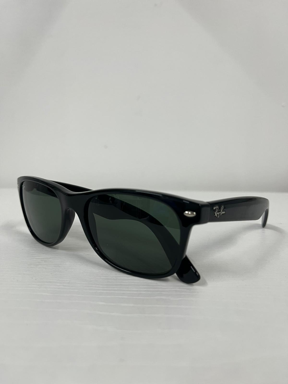 RAY-BAN NEW WAYFARER BLACK GREEN