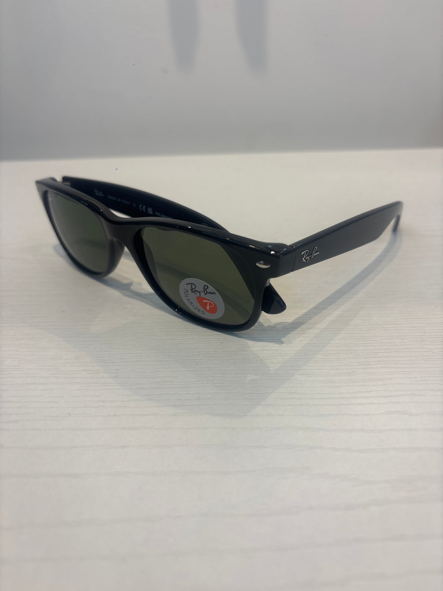 RAY-BANS WAYFARER POLARIZED RB2132 3P