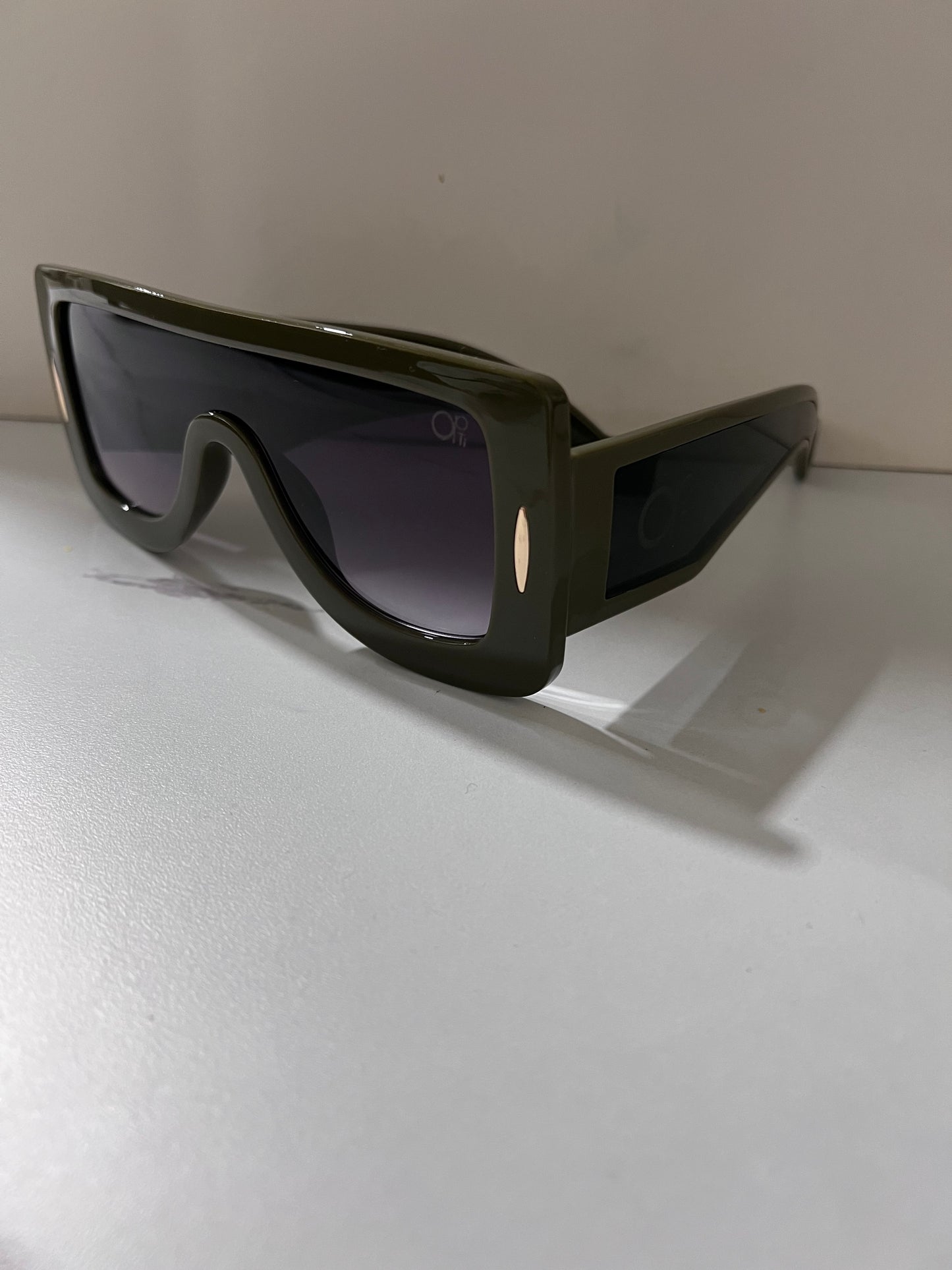 OPTI SUNNIES GREEN SQUARE BLD