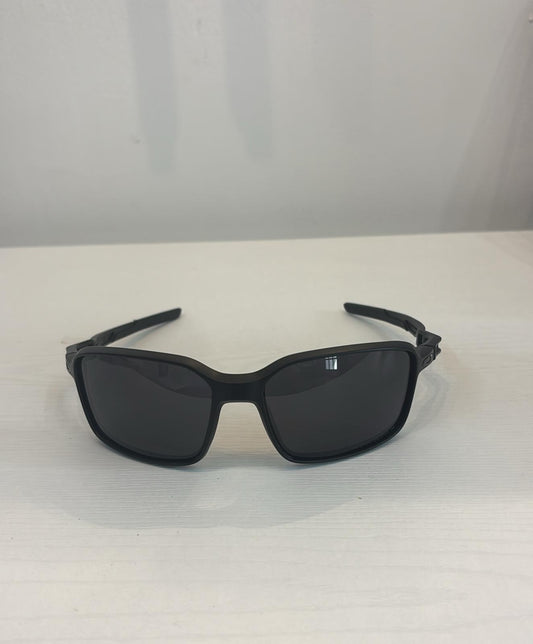 DESIGNER OAKLEY