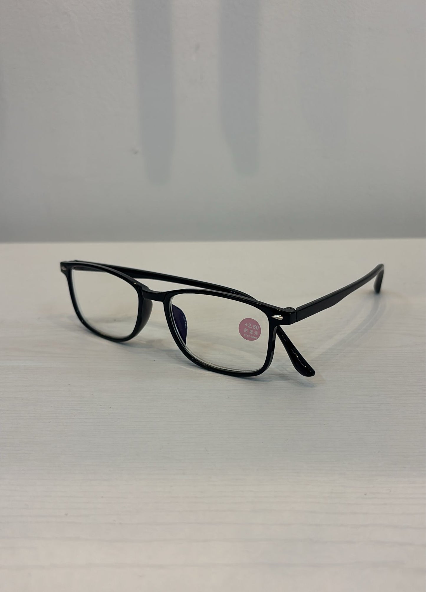 READERS CLASSIC BLUE LIGHT