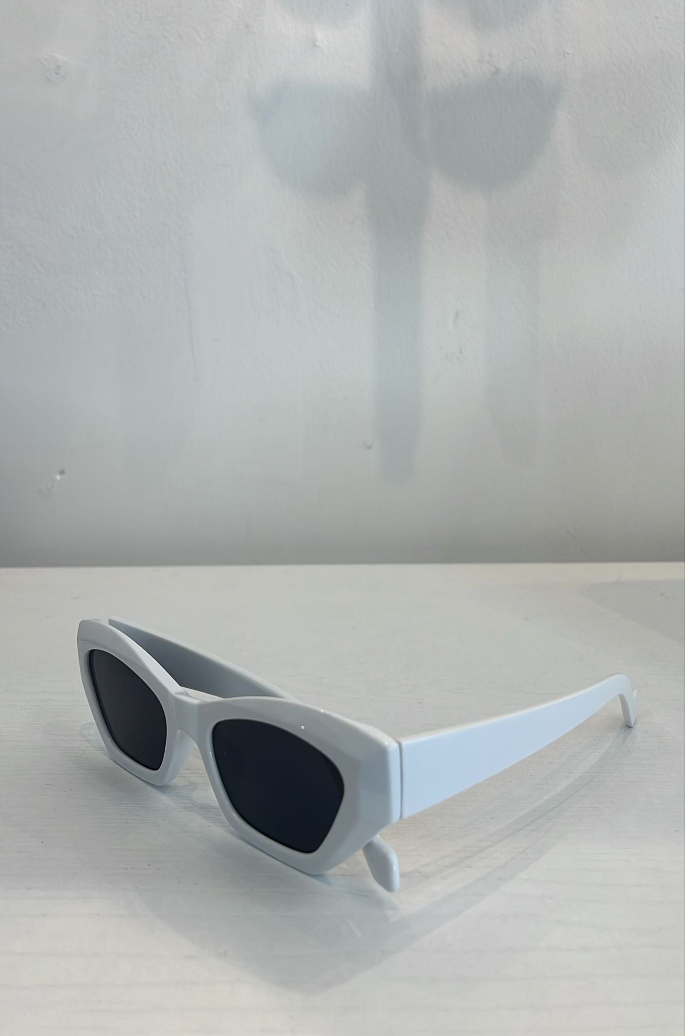 OPTI SUNNIES WHITE 20086